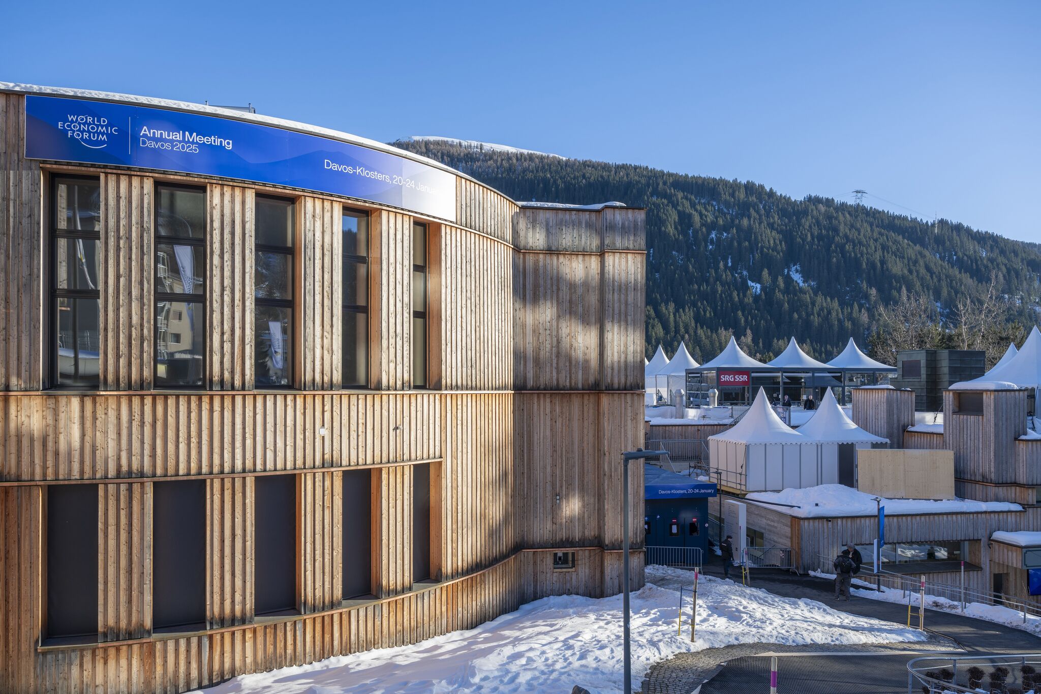 AI Albania at Davos 2025: EAIF Sessions on the Future of AI